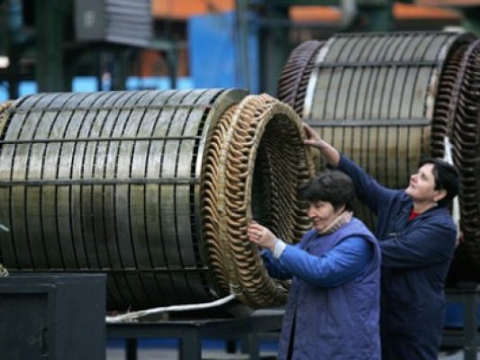Electroputere Craiova va concedia în următoarele şase luni 150 de angajaţi, aproape 20% din total